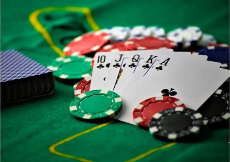 Những thuật ngữ trong Poker được giải thích dễ hiểu nhất 2 Game bài Poker đẳng cấp